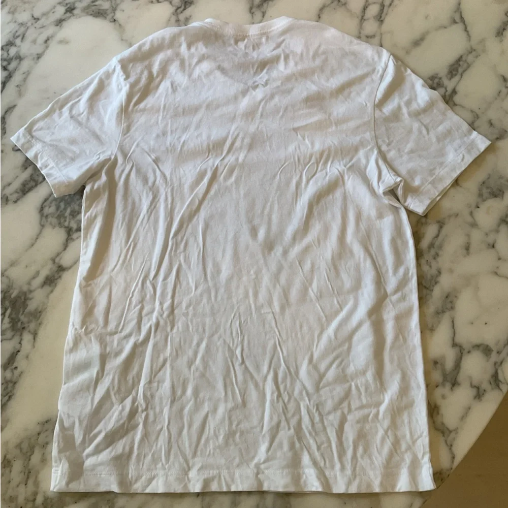 NWT J Crew Broken-in V-neck T-shirt Sz Small White Classic Minimal Preppy Layer - Picture 5 of 5